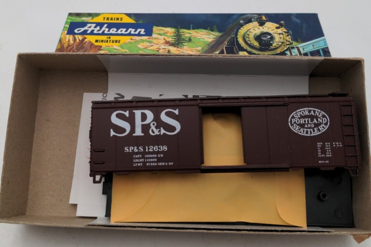 Athearn 238-3 HO Spokane Portland & Seattle Circa 1950's 40' Boxcar # 12638 Kit