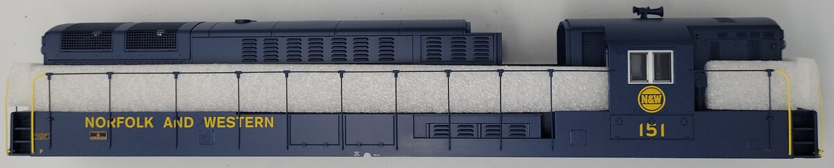 Lionel 81217-7 Norfolk and Western Legacy Scale H-24-66 Diesel Body Shell #151