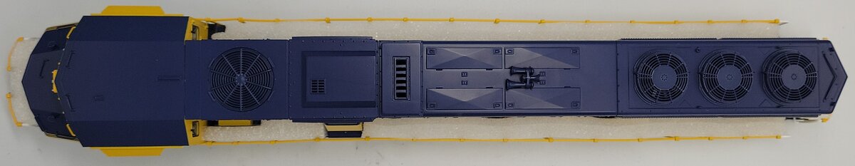 Lionel 81151-2 Alaska Legacy Scale SD70MAC Diesel Locomotive Body Shell #4002