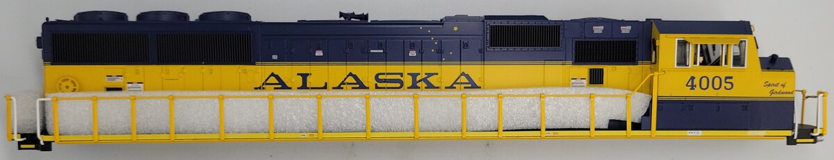 Lionel 81152-2 Alaska Legacy Scale SD70MAC Diesel Locomotive Body Shell #4005