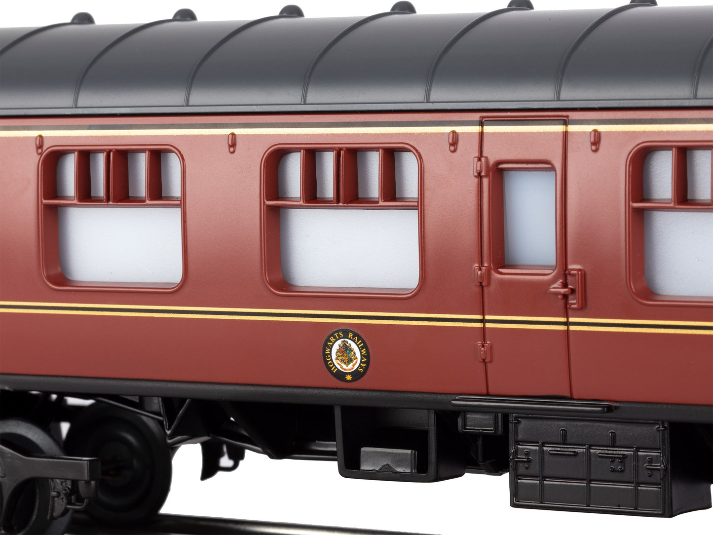 Lionel 2523140 O Hogwarts Express LionChief Set with BT 5.0 and Dementors Coach