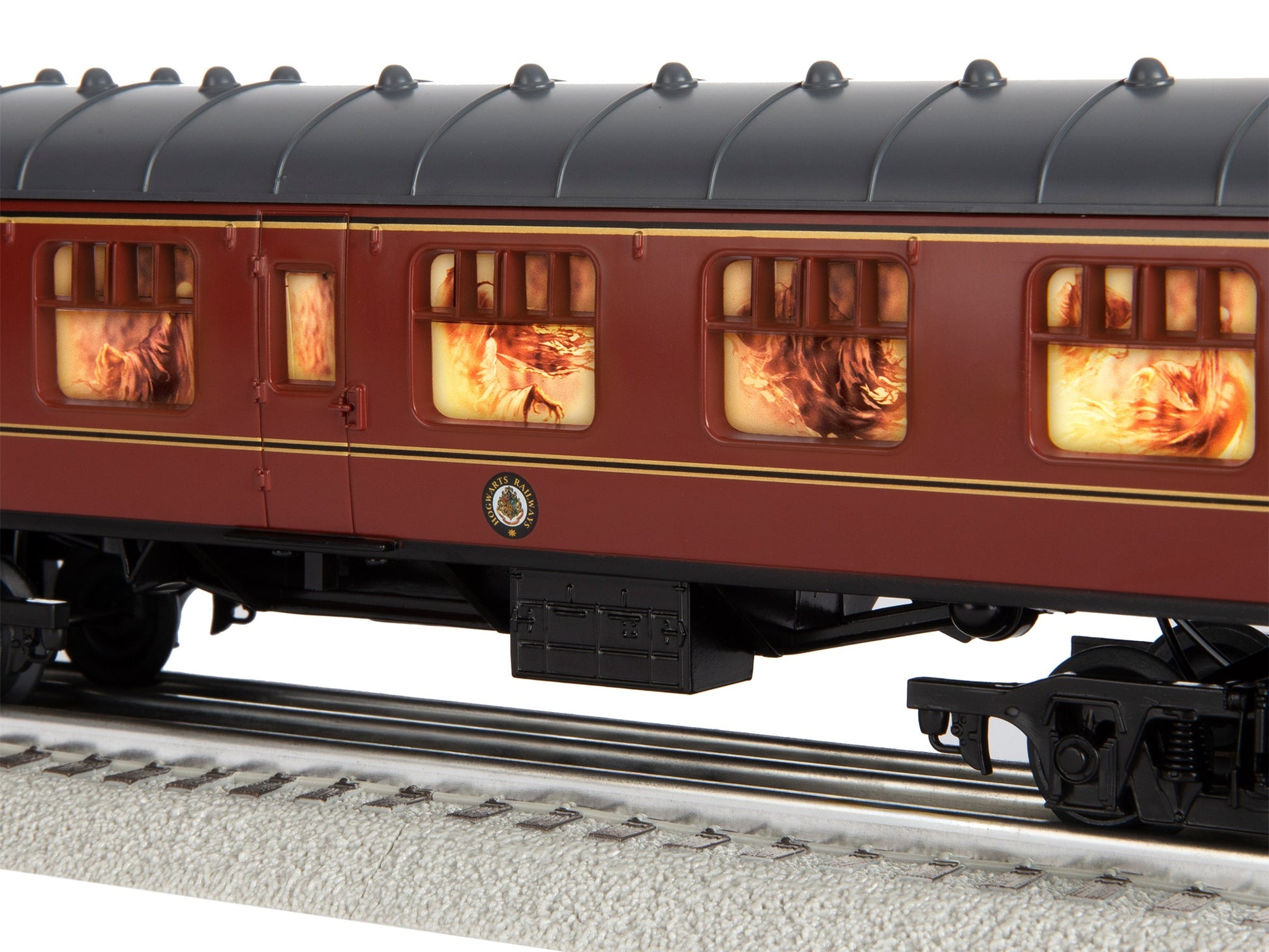 Lionel 2523140 O Hogwarts Express LionChief Set with BT 5.0 and Dementors Coach