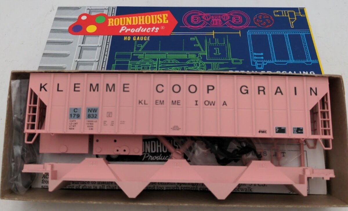 Roundhouse 7793 HO Scale CNW/Klemme Iowa FMC Grain Car # 179832 Kit