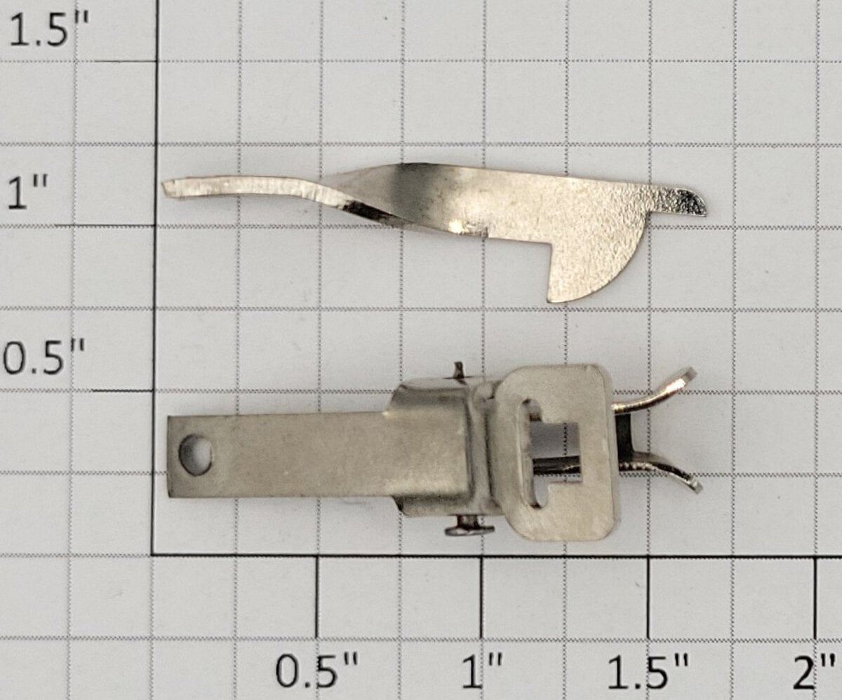 American Flyer JTR-608-R O Gauge Type VI Harpoon Coupler Set