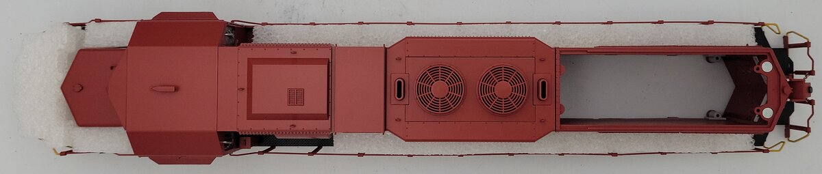 Lionel 82799-2 Duluth Missabe & Iron Range SD38 Diesel Body Shell #223