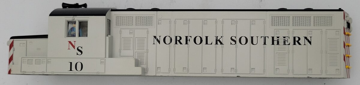 Lionel 82173-2 Norfolk Southern LionChief Plus GP20 Diesel Body Shell #10