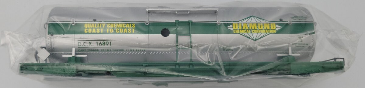 Lionel 16891-2 Diamond Chemical Tank Car Body with Frame
