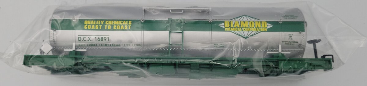 Lionel 16891-2 Diamond Chemical Tank Car Body with Frame