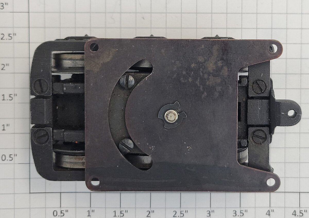 Lionel 2332-57 Non-Powered Dummy Truck Assembly with Mounting Plate