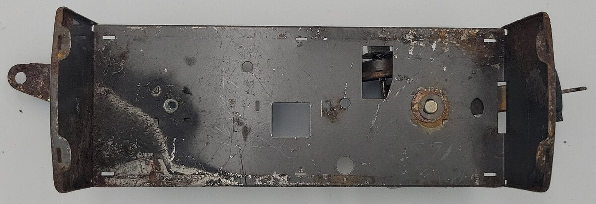 Lionel 1689T-3 O Gauge Vintage Non-Whistling Tinplate Tender Frame with Trucks