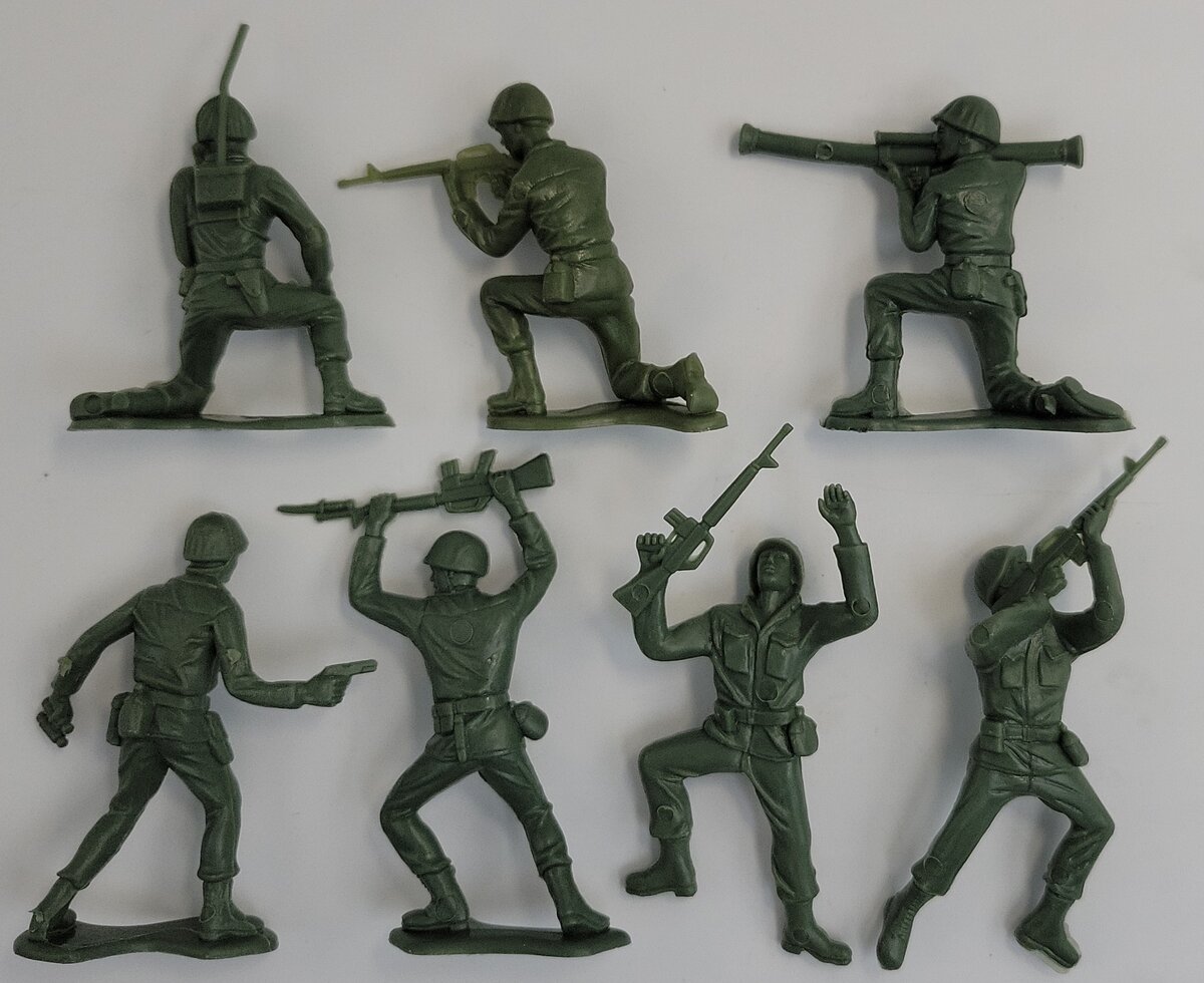 Acme 26-545 Army Man Figure Assortment (Bag of 7)