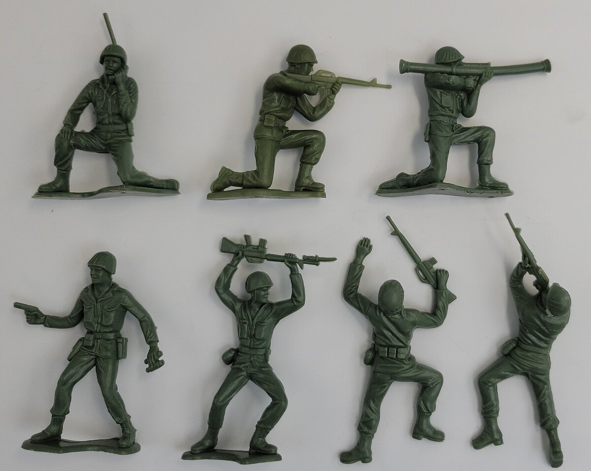 Acme 26-545 Army Man Figure Assortment (Bag of 7)