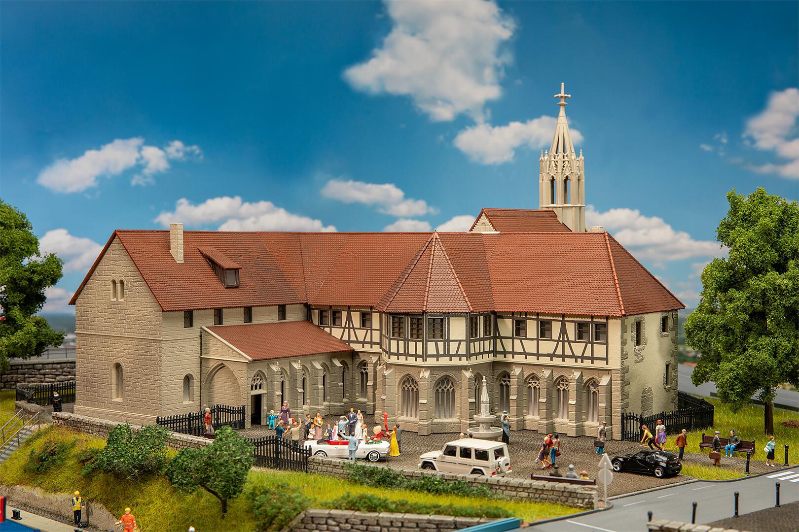 Faller 130827 HO Old Abbey with Cloister Building Kit