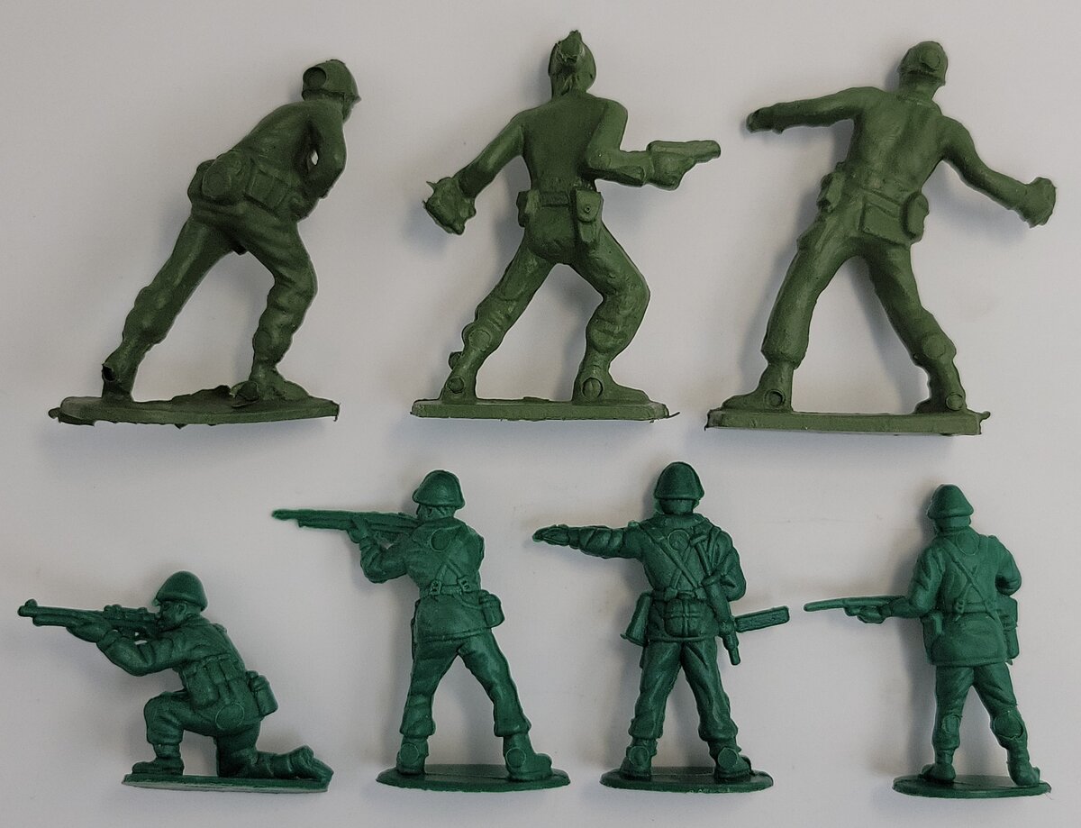 Acme 26-554 Army Man Figure Assortment (Bag of 7)