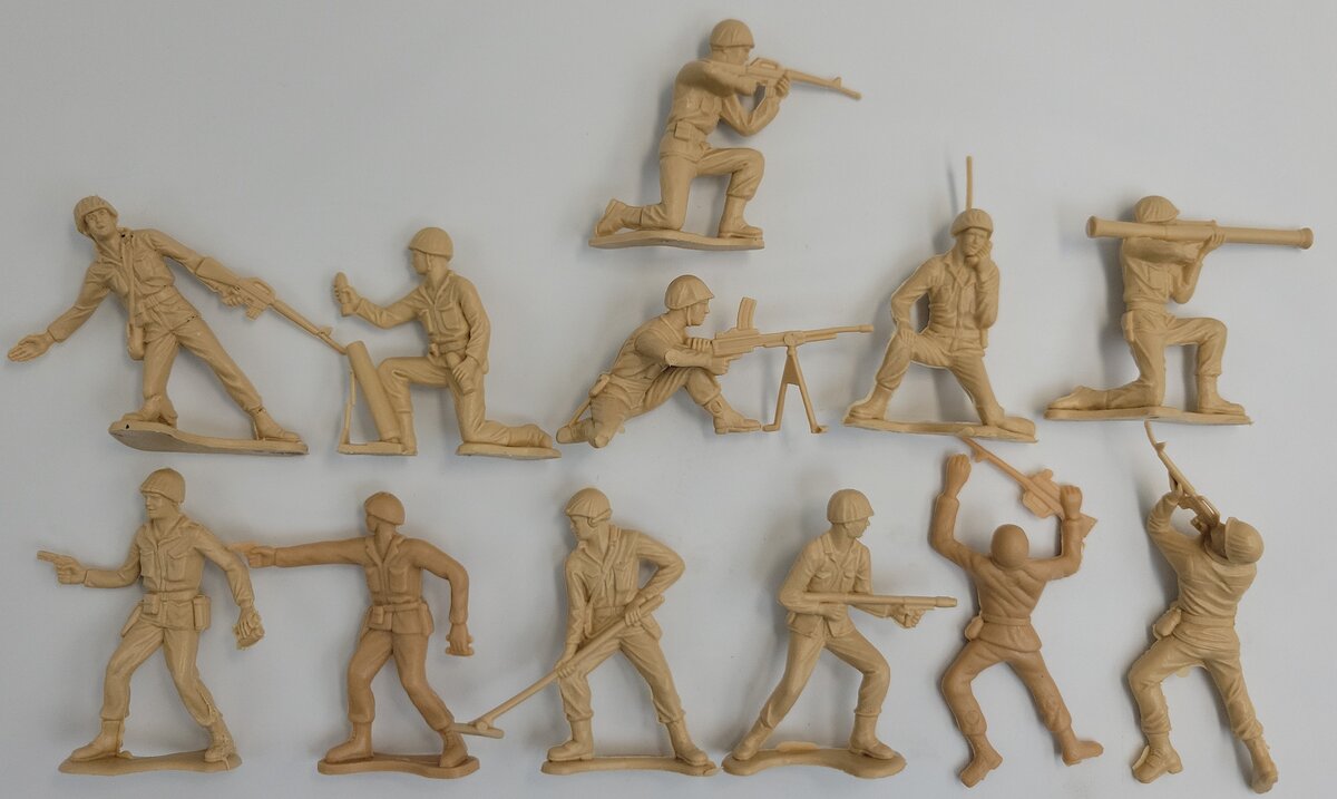 Acme 26-559 Army Man Figure Assortment (Bag of 12)