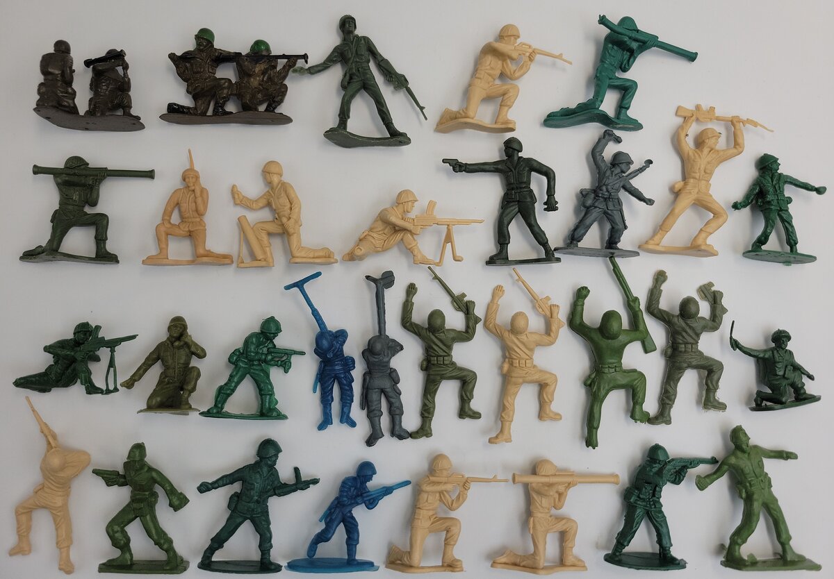 Acme 26-812 Army Man Figure Assortment (Bag of 31)