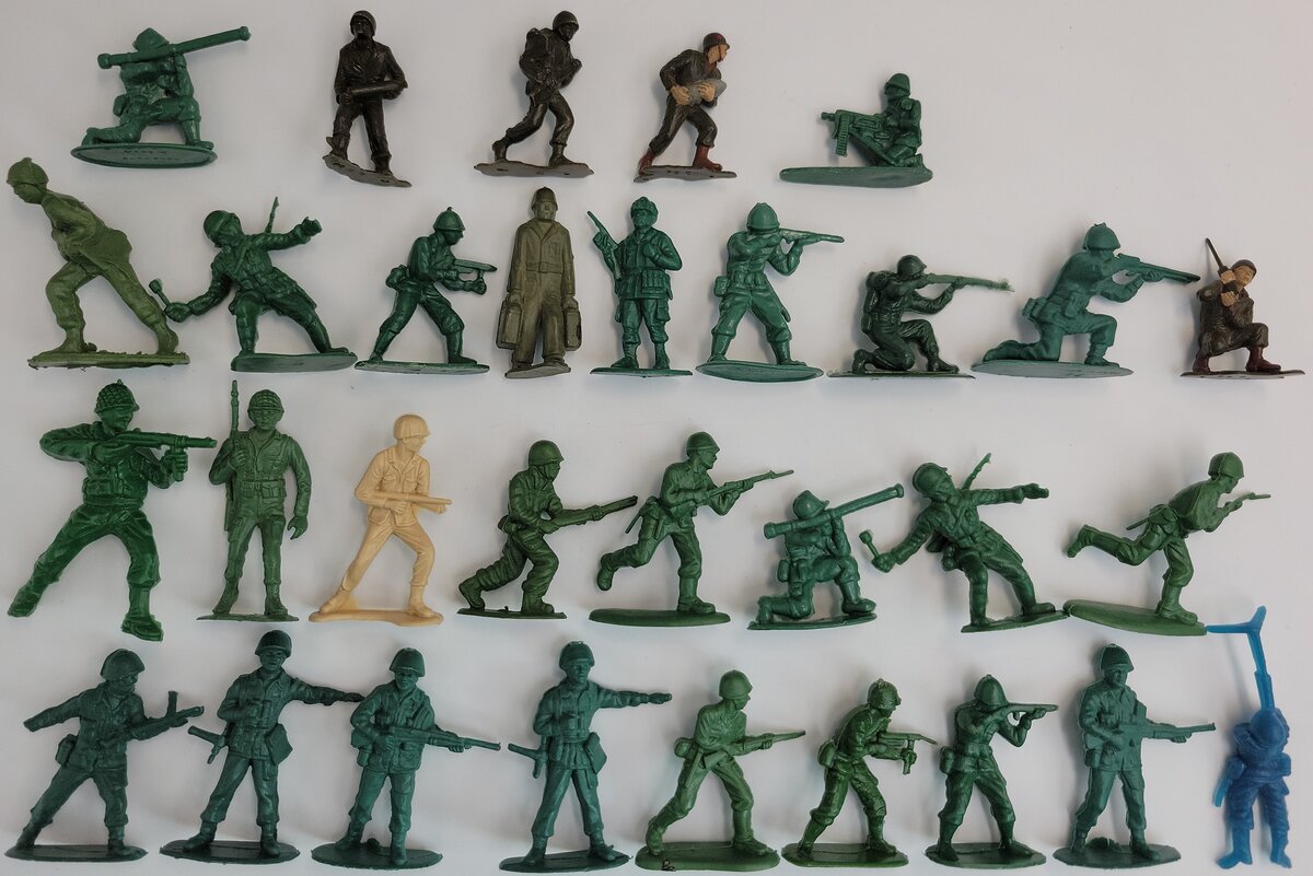 Acme 26-817 Army Man Figure Assortment (Bag of 31)
