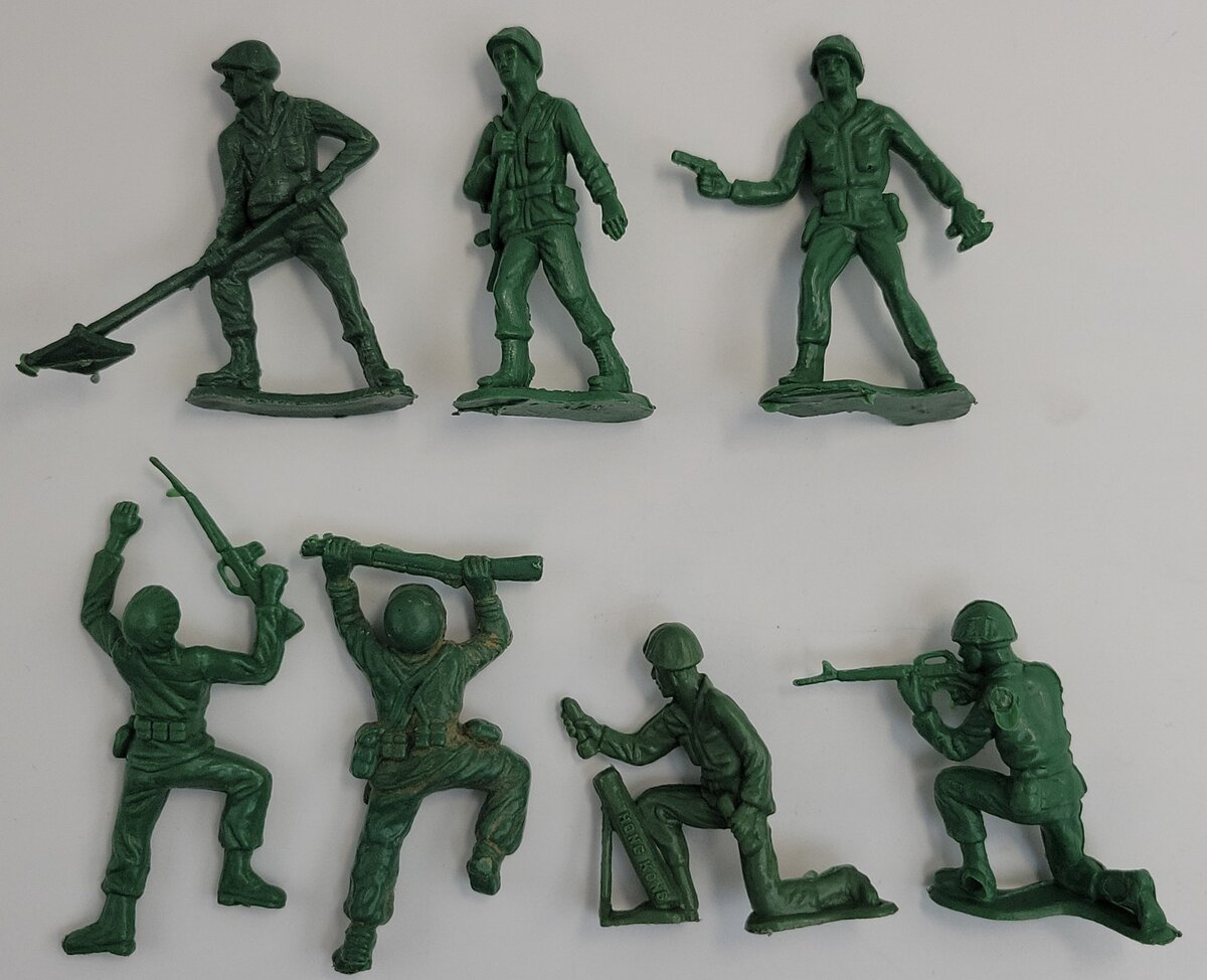 Acme 29-631 G Gauge Military Figure Assortment (Bag of 7)