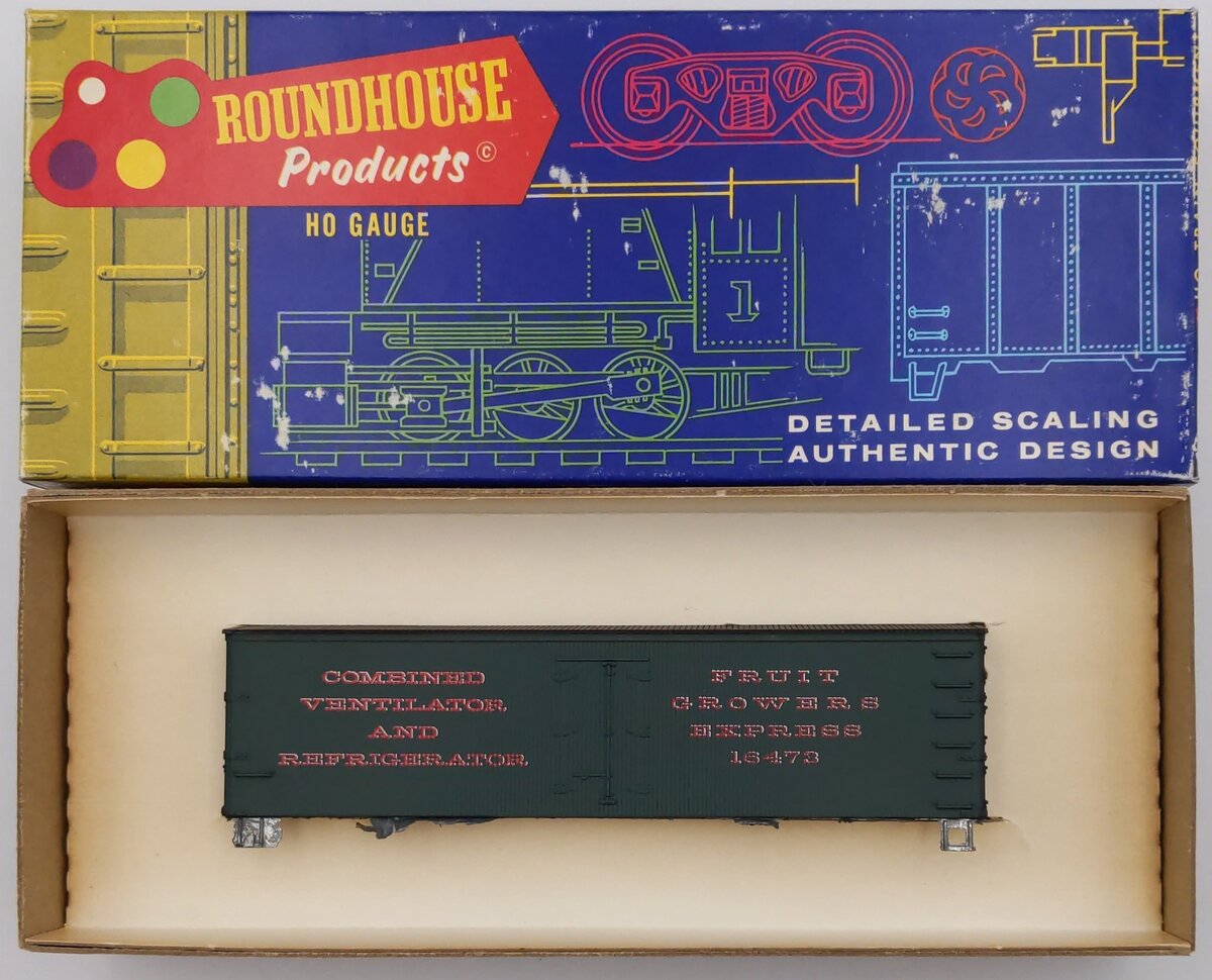 Roundhouse 3143 HO Fruit Growers Express 36' Billboard Reefer Boxcar Kit