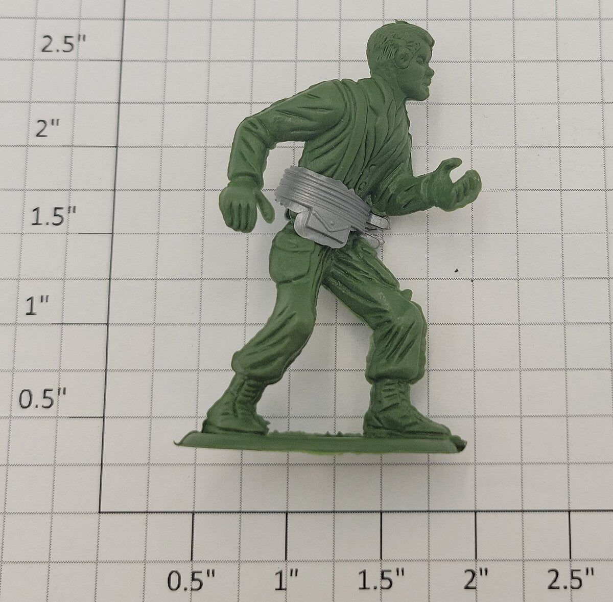 Acme 0929-10 G Scale Plastic Military Figure Assortment (Bag of 44)