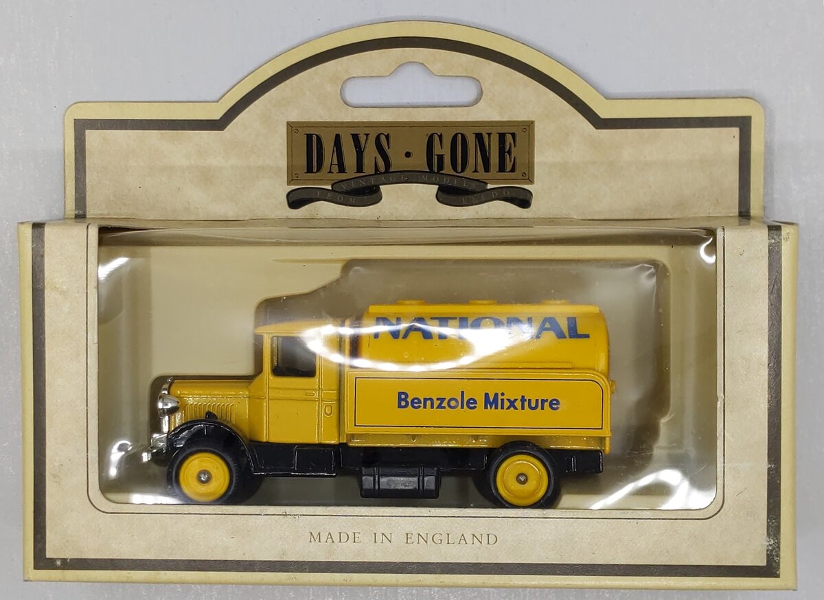 Lledo 42000 Days-Gone Die-Cast 1:64 1934 Mack Tanker National "Benzole Mixture"