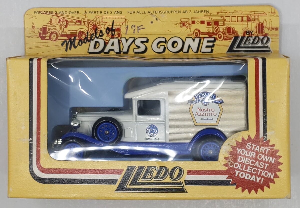 Lledo Peroni Days-Gone Diecast 1:64 1933 Packer Town Van 