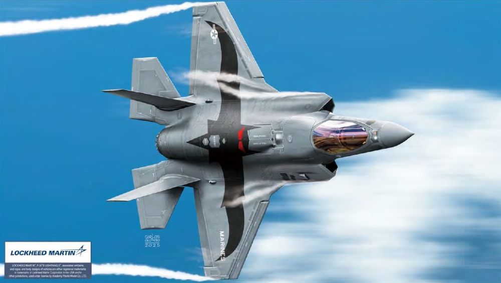 Academy 12592 1:72 USMC F-35B Lightning ll VMFA-242 Bats Aircraft Plastic Kit