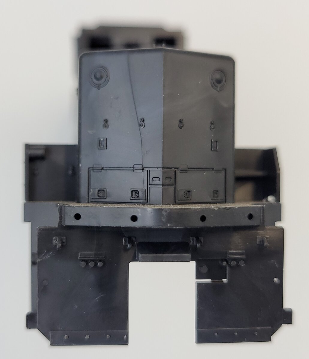 Athearn 93481 HO Scale Black Unpainted GP40-2 Diesel Body Shell