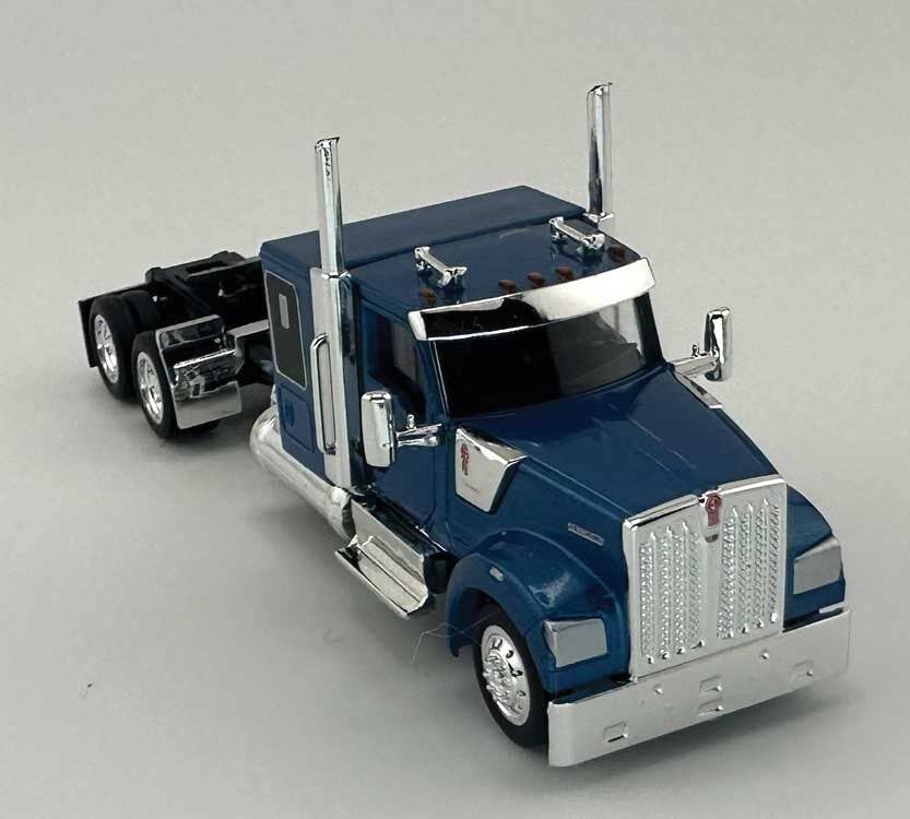 HO Logistics Replicas 990063 HO Kenworth 990 Flat-Top Sleeper-Cab Semi Tractor