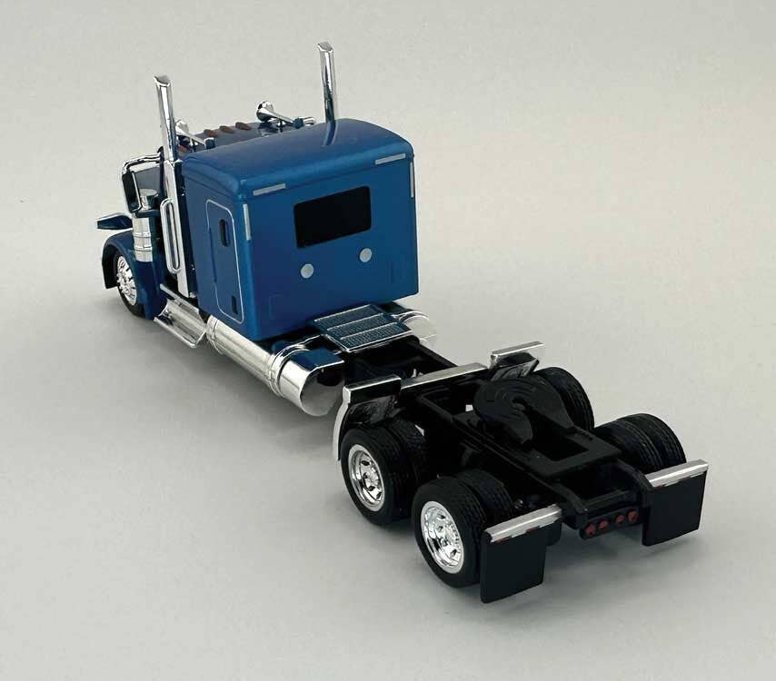 HO Logistics Replicas 589064 HO Blue Peterbilt 589 72