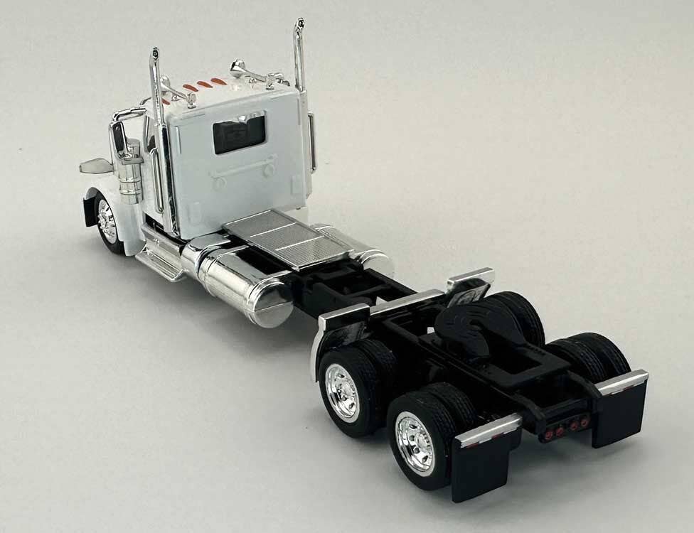 HO Logistics Replicas 589071 HO White Peterbilt 589 2-Axle Day-Cab Semi Tractor