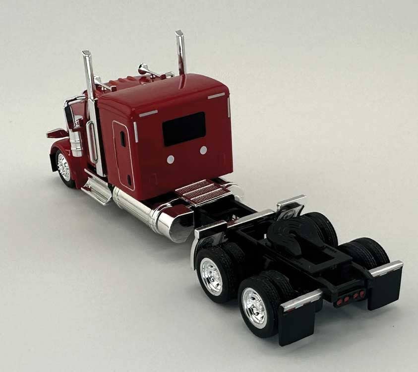 HO Logistics Replicas 589084 HO Red Peterbilt 589 72