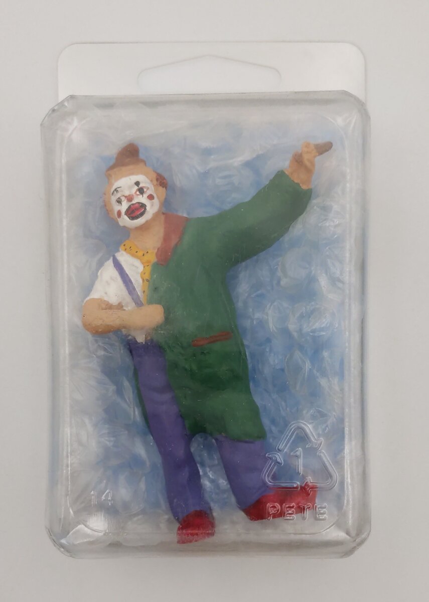 Just Plain Folk 156 G Scale Circus Clown