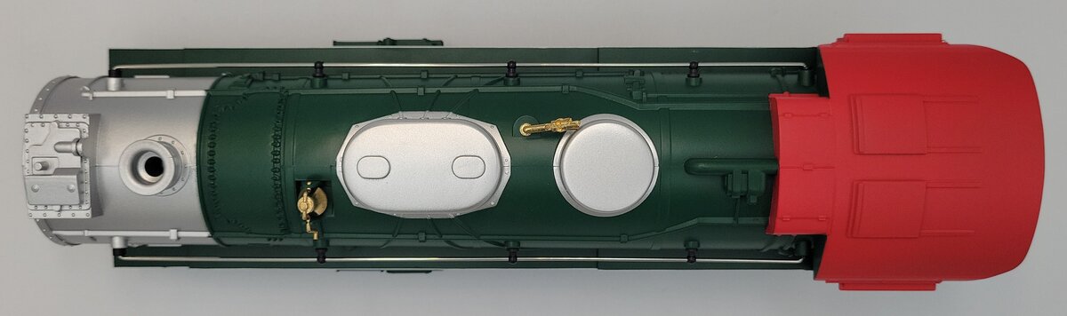 Lionel 83214-2  NPC Pacific 4-6-2 Steam Boiler Body Shell with Figures #1225