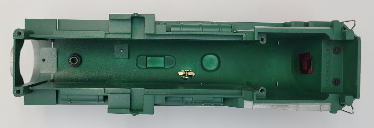 Lionel 83214-2  NPC Pacific 4-6-2 Steam Boiler Body Shell with Figures #1225
