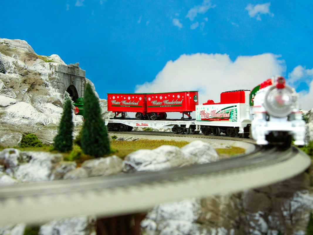 Lionel 2528680 O Winter Wonderland Flatcar with Piggyback Trailers