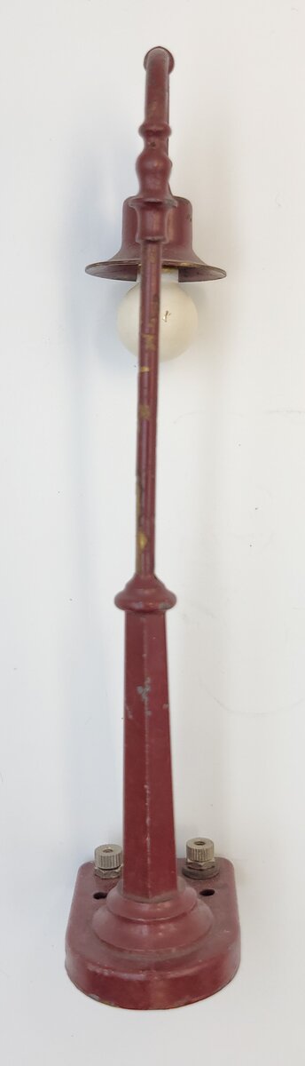 Lionel 58-19 Brown Painted Goose Neck Filigree Street Lamp