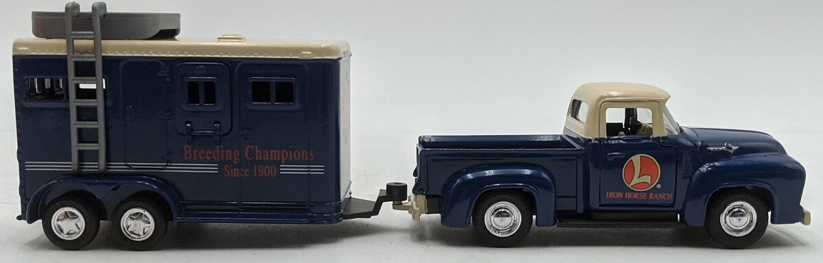 Lionel 404000 1:48 Iron Horse Ranch Truck & Horse Trailer