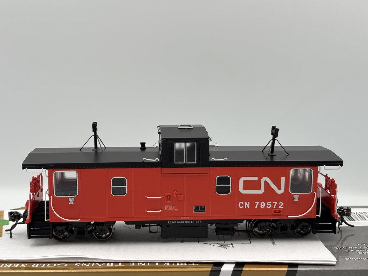 True Line Trains 700003 HO Canadian National PSC Caboose #79572