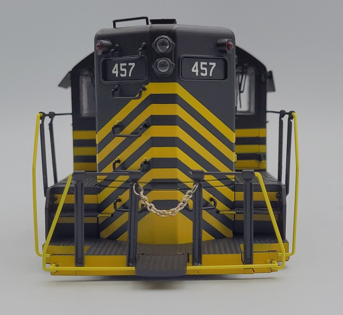 Lionel 38891-2 Black Nickel Plate Road GP-9 Diesel Locomotive Body Shell #457