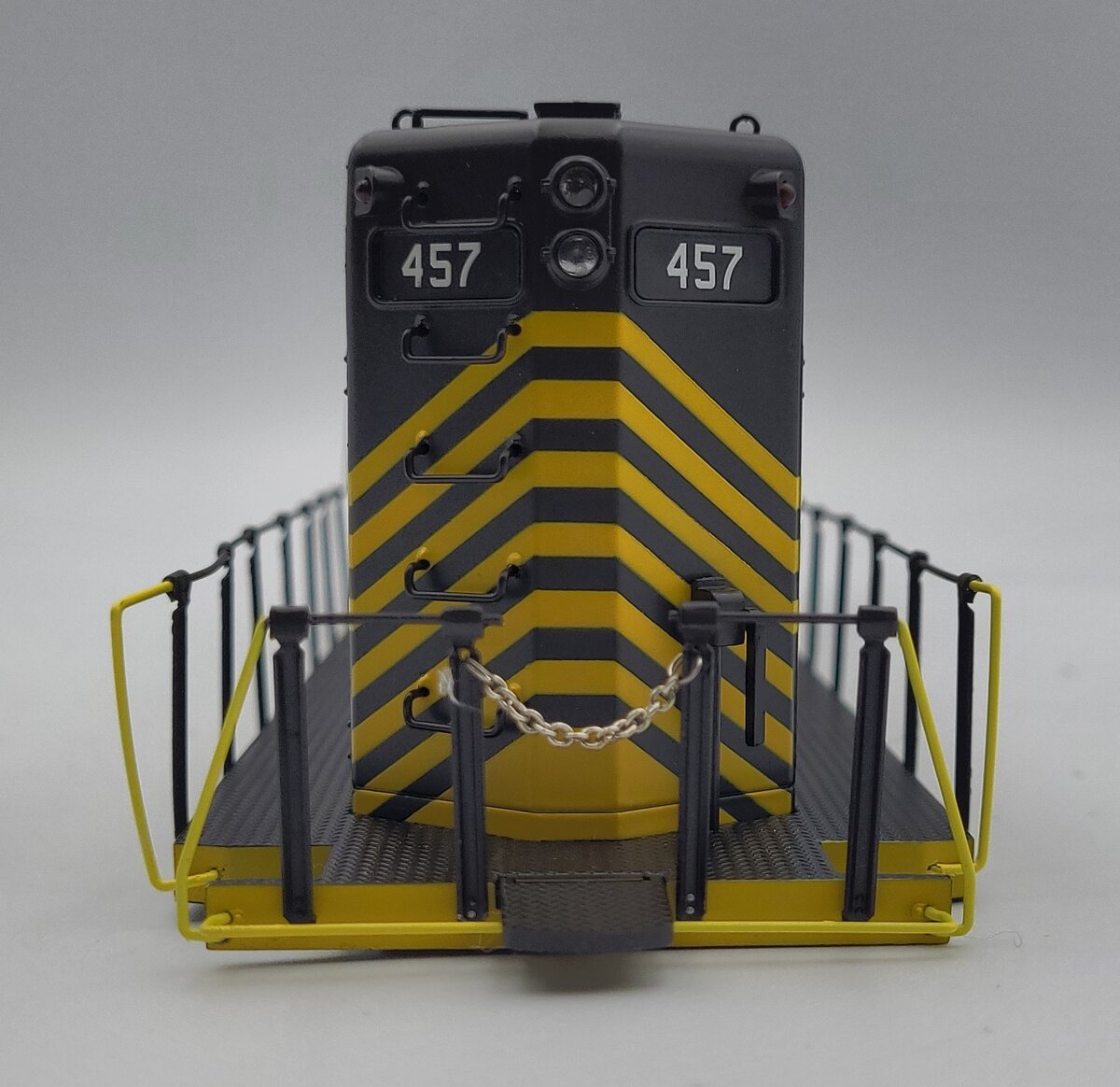 Lionel 38891-2 Black Nickel Plate Road GP-9 Diesel Locomotive Body Shell #457