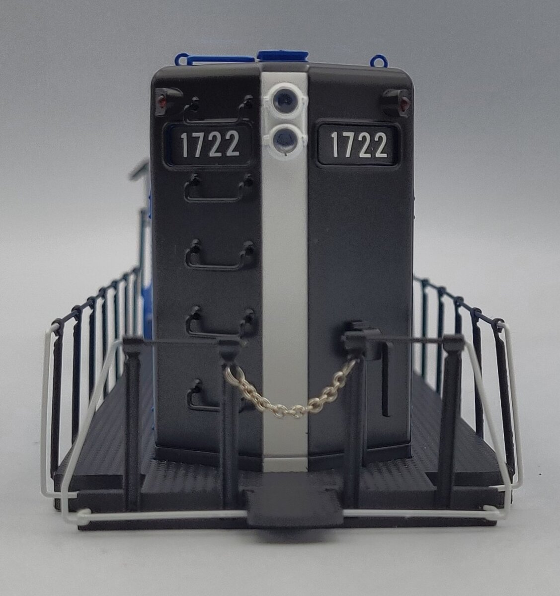 Lionel 38879-2 Blue B&M GP-9 Diesel Locomotive Body Shell #1722