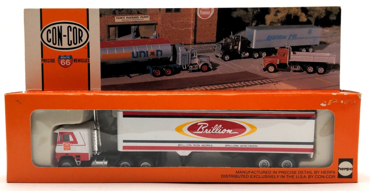 Con-Cor 0004-000102 HO Brillion Iron Works Tractor and Box Trailer