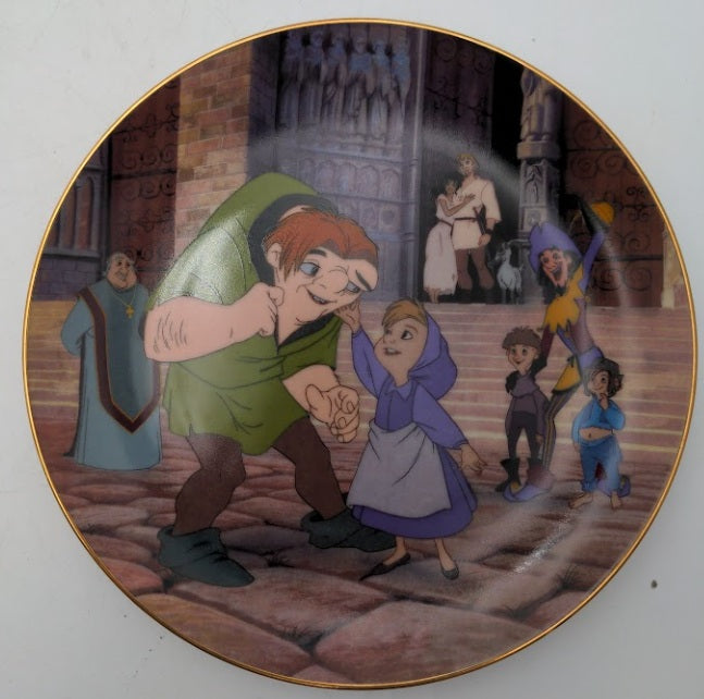The Bradford Exchange Tree Top Trio Collectors Plate (Set of 3)