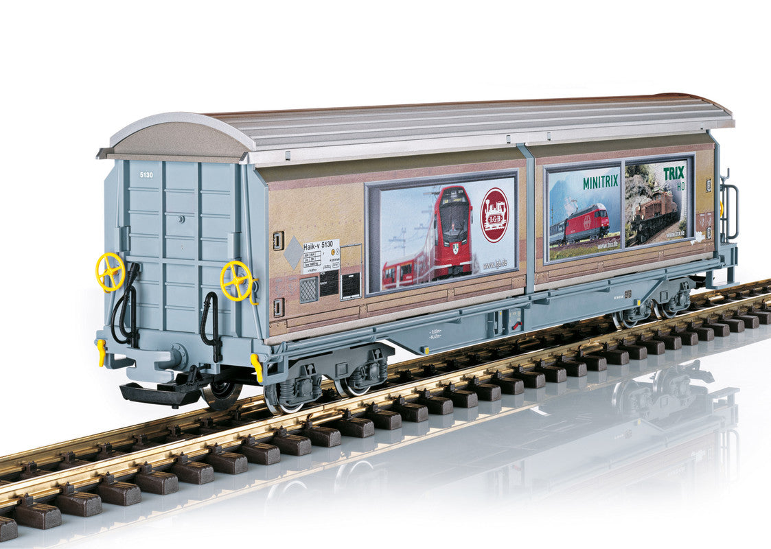 LGB 48576 G Rhaetian Railroad Four-Axle Sliding Wall Boxcar