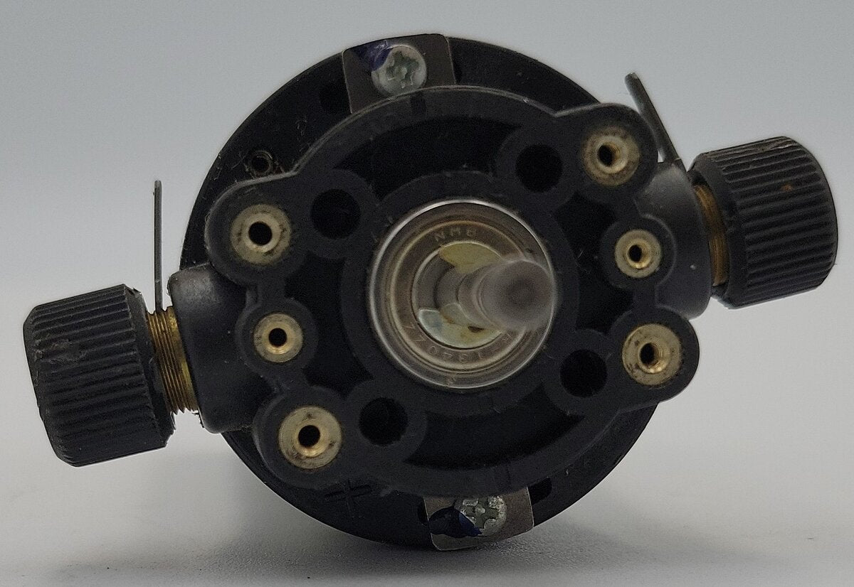 Maxon 2332.972-52.215-200 20 Volt DC Servo Motor