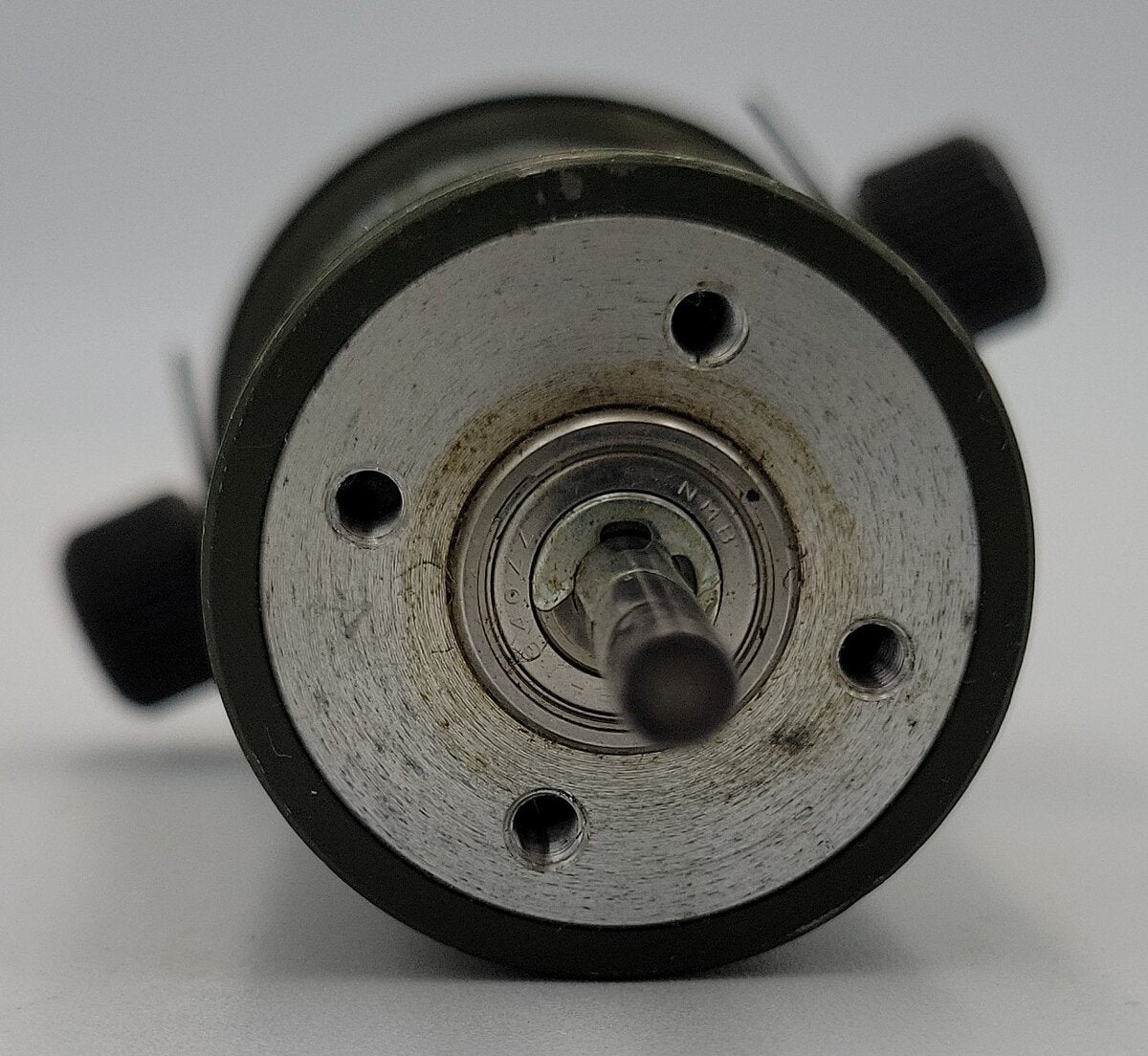 Maxon 2332.972-52.215-200 20 Volt DC Servo Motor