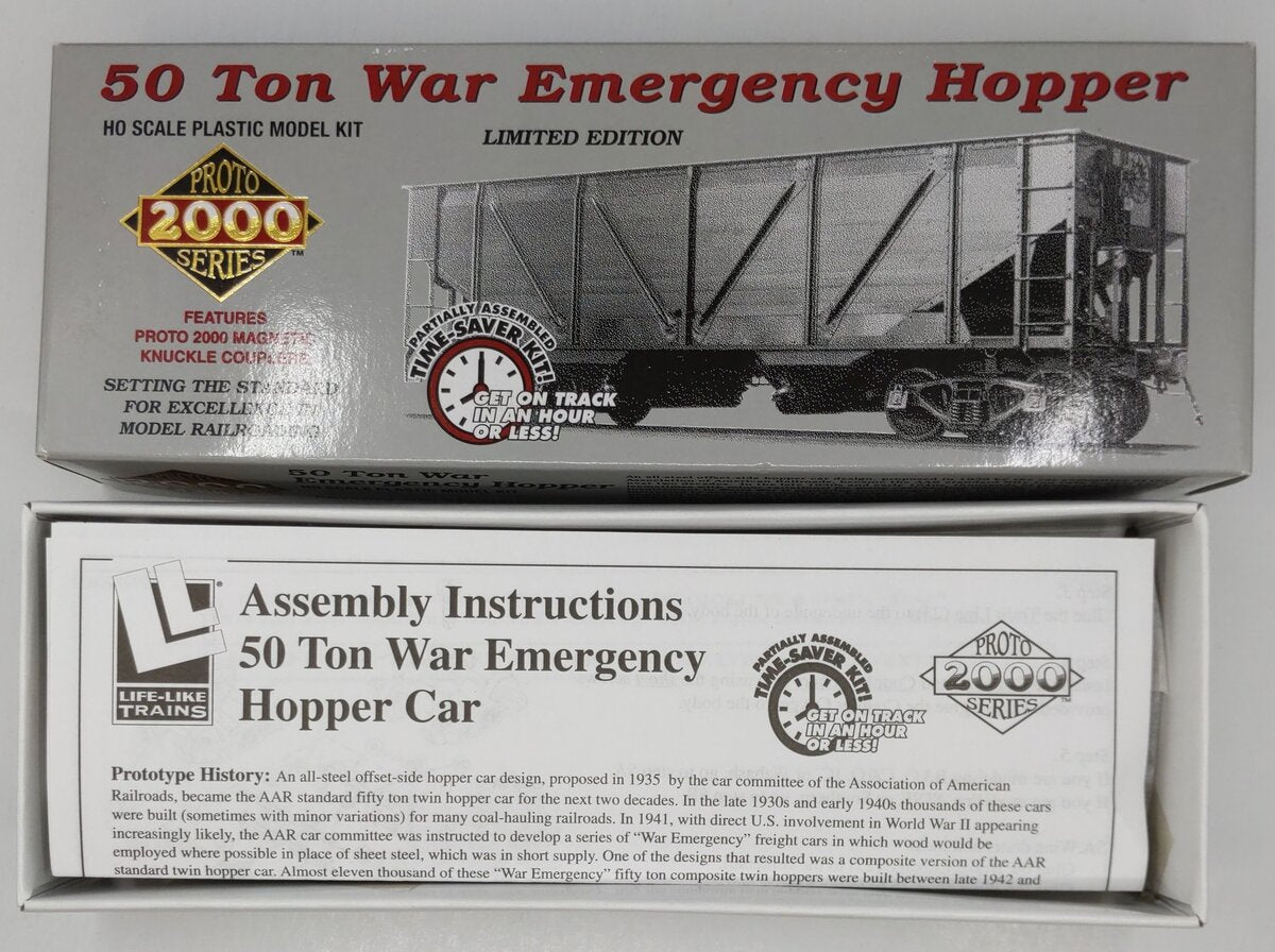 Proto 2000 HO Scale Atchison, Topeka and Santa Fe 50 Ton War Emergency Hopper