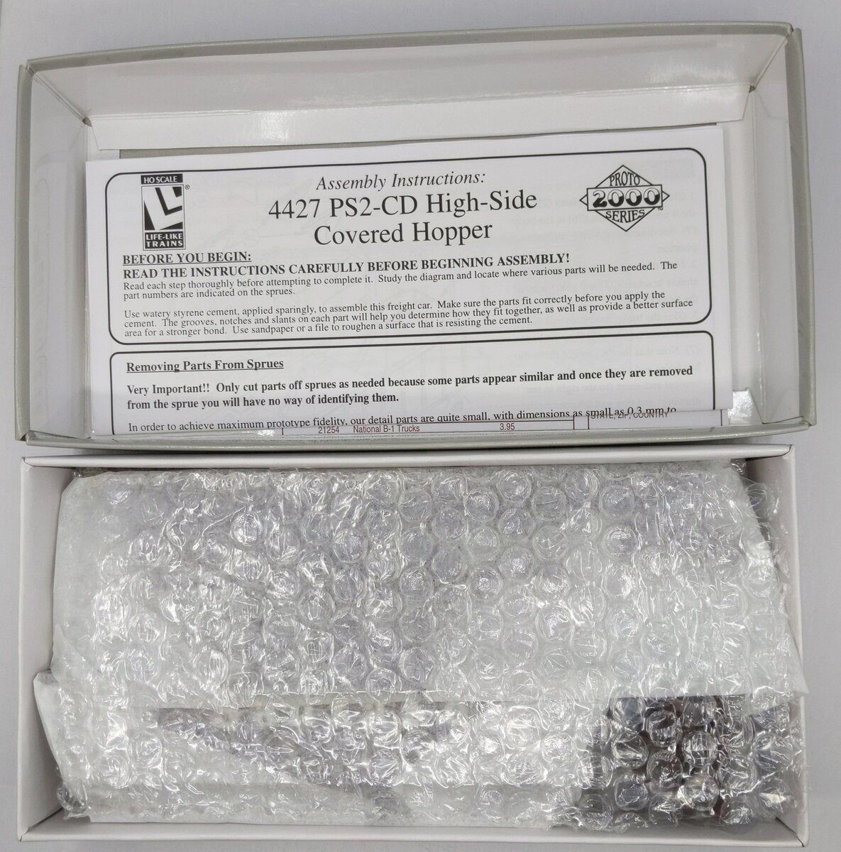 Proto 2000 21871 4427 PS2-CD High-Side Covered Hopper Plastic Model Kit: #307746