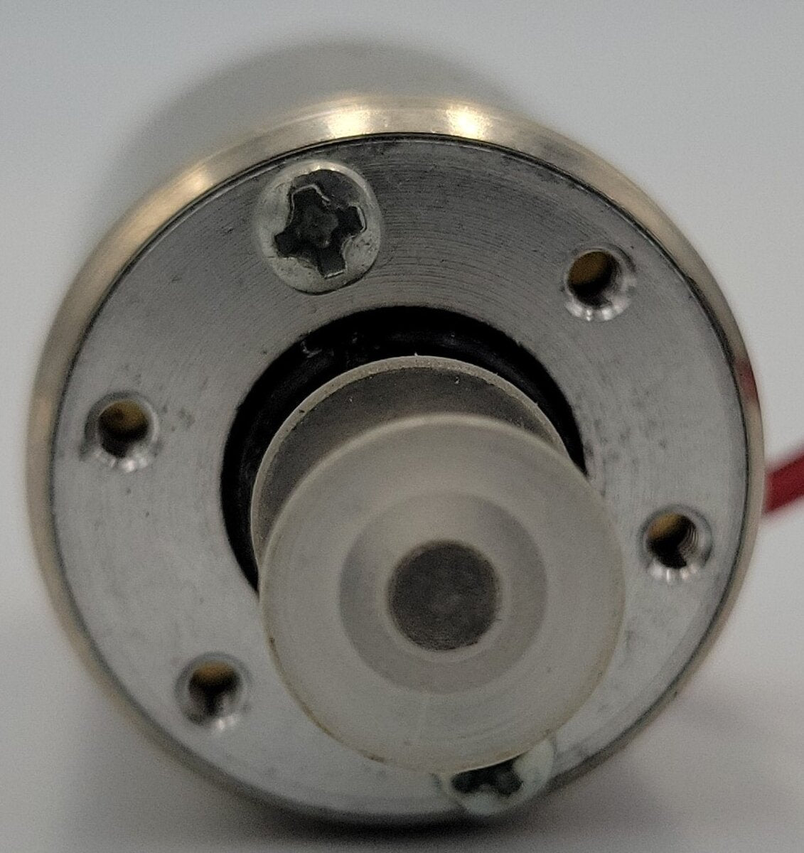 Escap 23L2R  21 213E 15 12-Volt DC Can Gear Motor